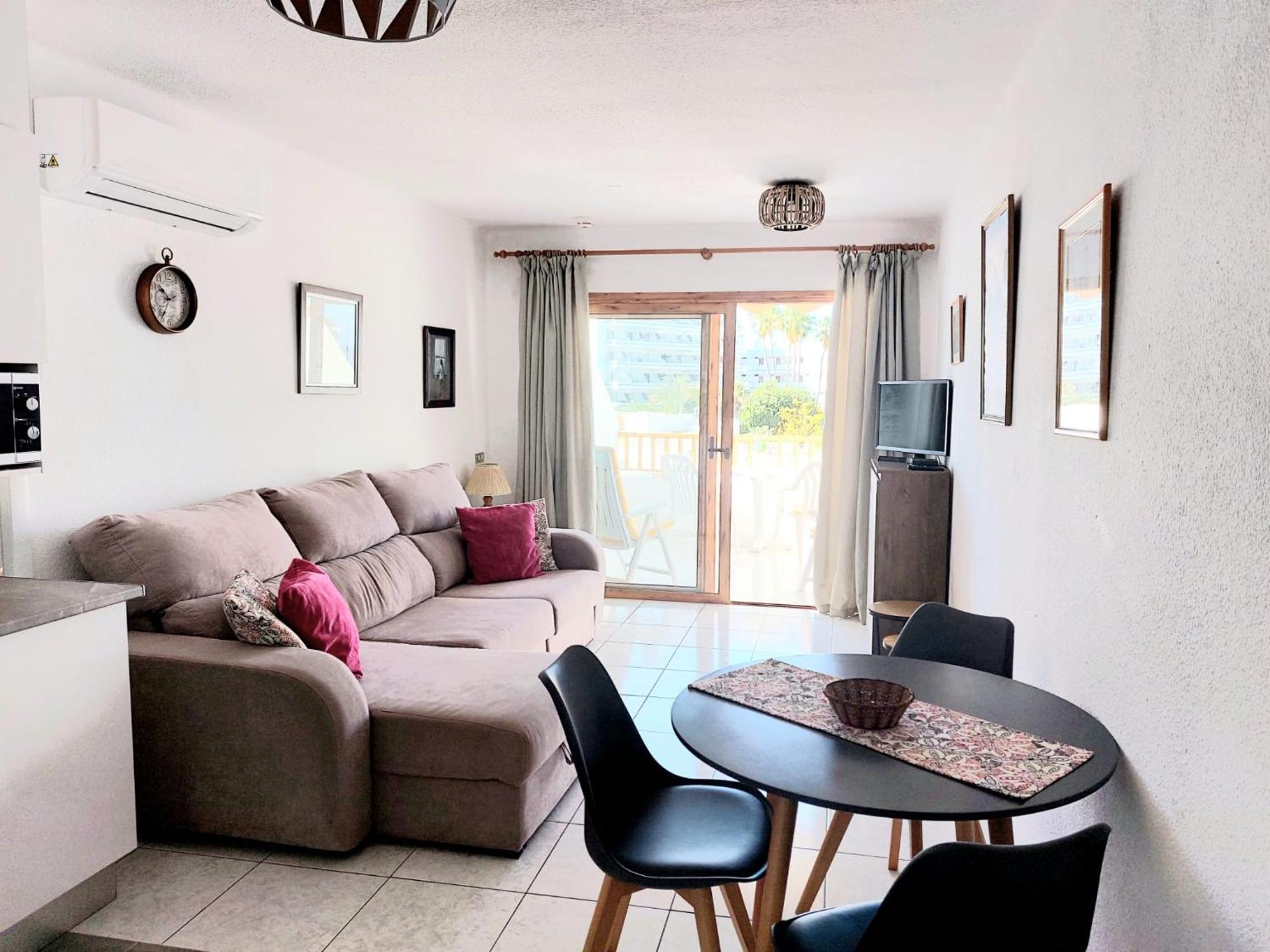 Geranios With Amazing Sea View Air Conditioned Apartment
